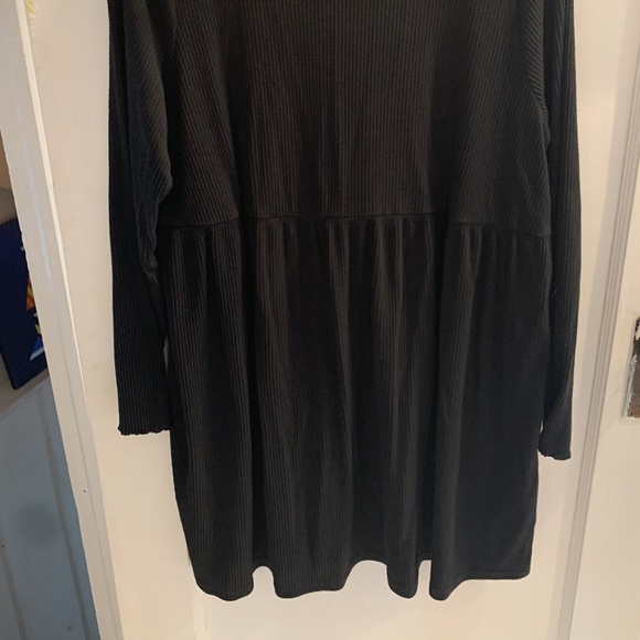 Comfy Black Pleated Dress - perfect for Wednesday Addams / Dark Academia vibes! - Picture 2 of 6